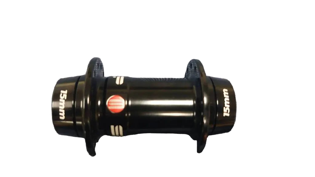 A black 15mm bicycle hub with white text and a red accent ring.